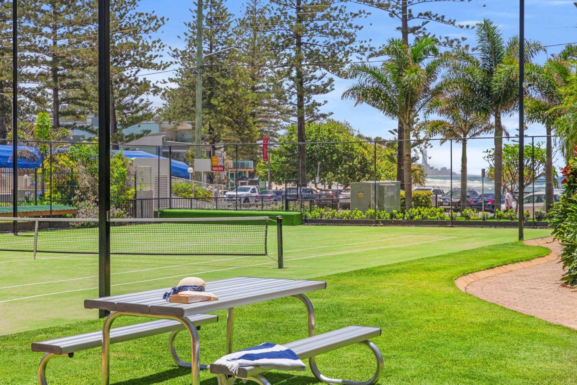 Burleigh Tower Aparthotel 4*